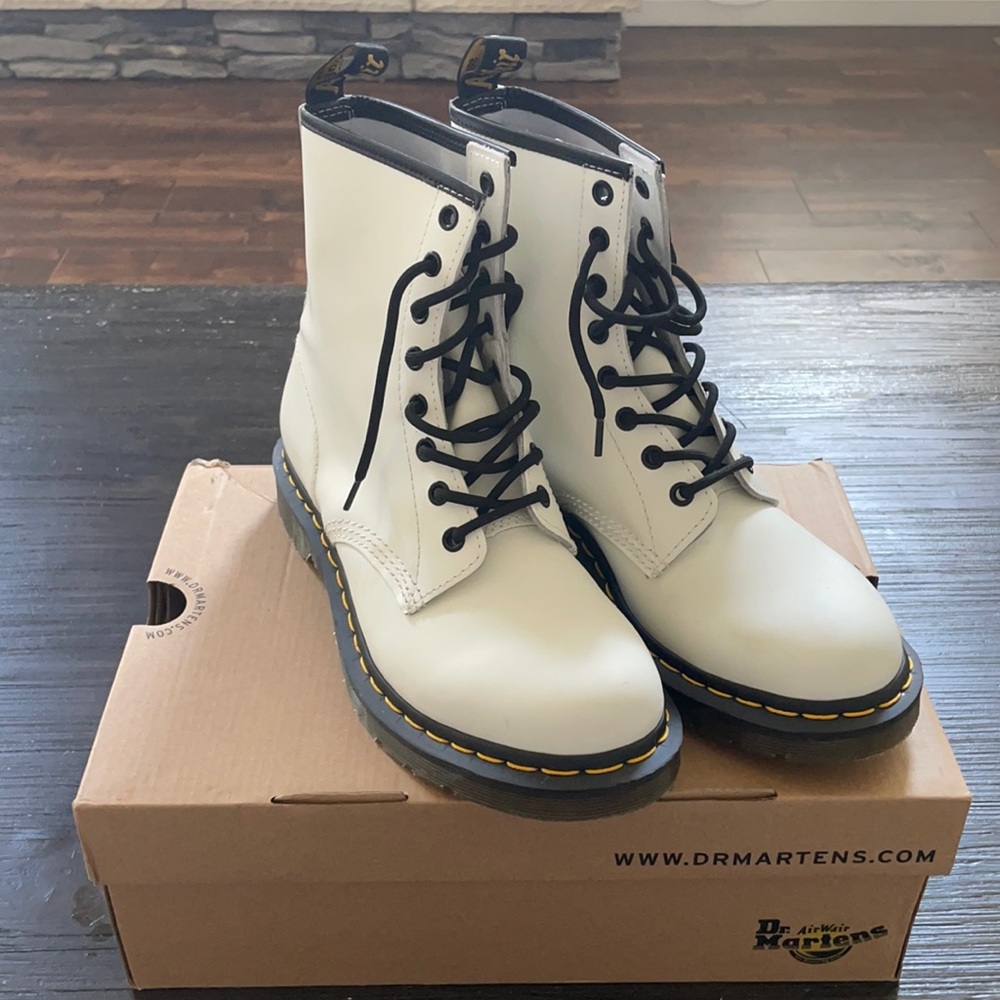 Dr Martens 1460 Smooth Boot